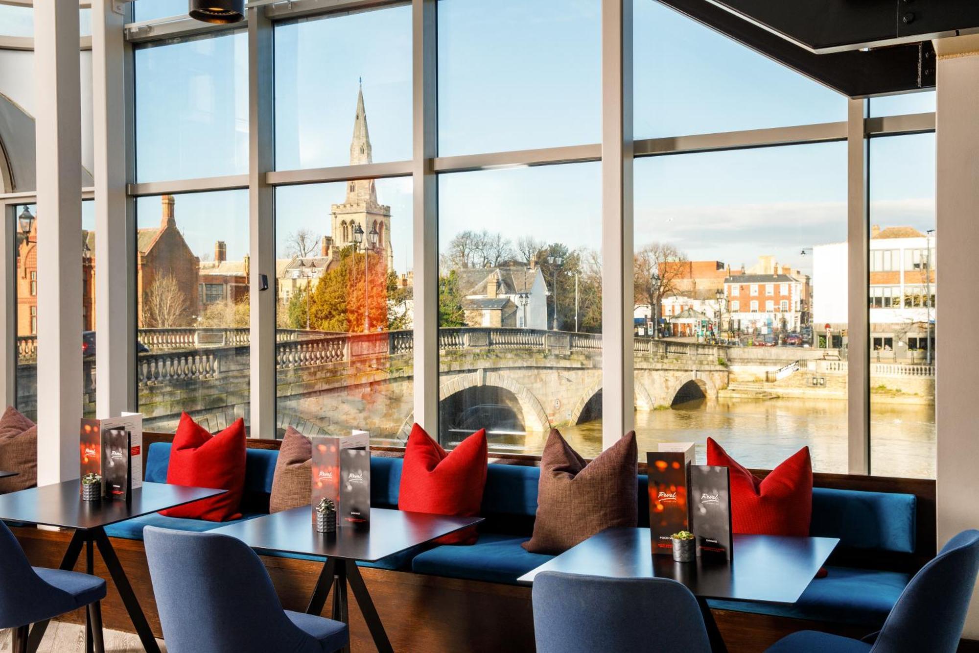 Mercure Bedford Centre Hotel Kültér fotó