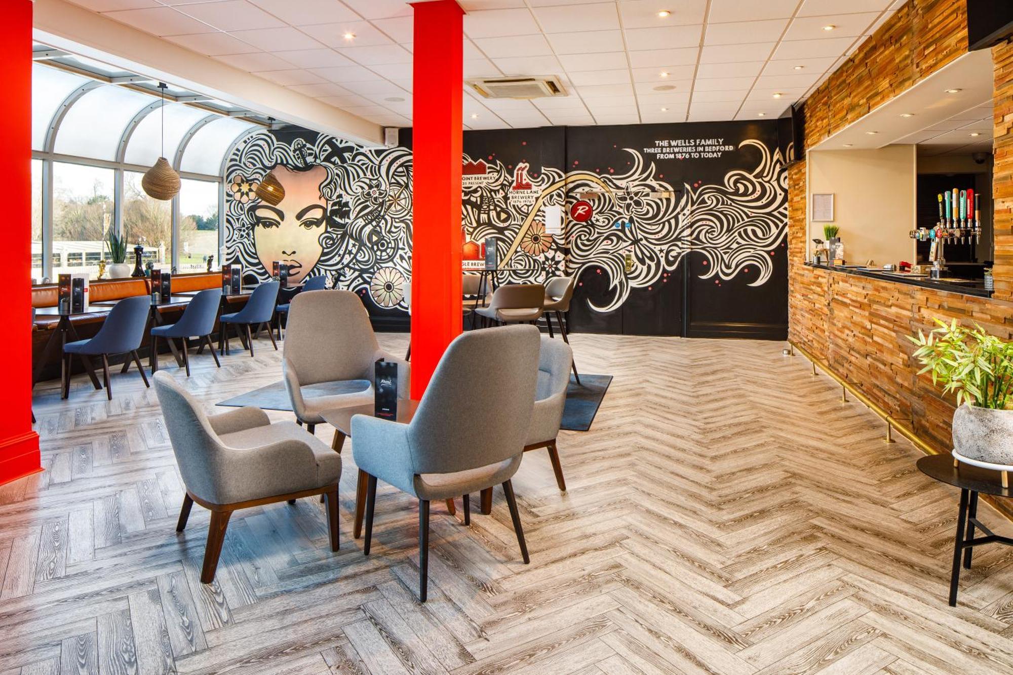 Mercure Bedford Centre Hotel Kültér fotó